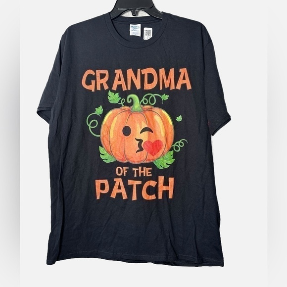 NWOT Port & Company Grandma of the Patch T-Shirt - Picture 1 of 3